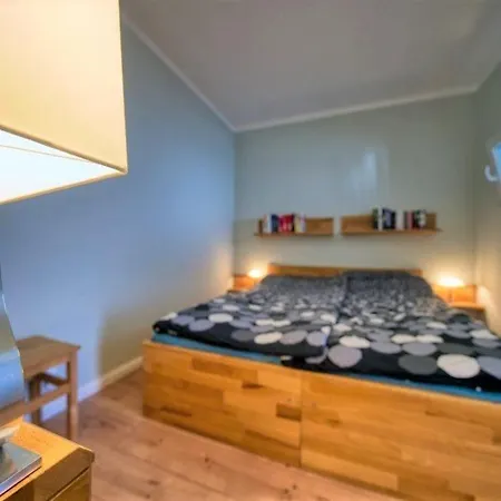 - Haus K, App 0k0912